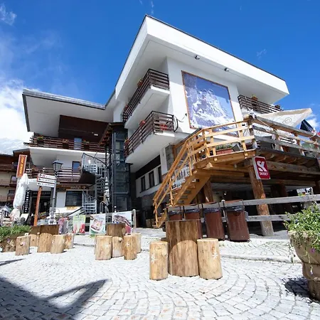 缪博卓利酒店 2*