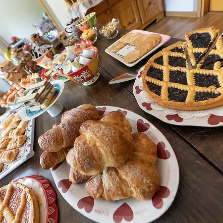 Meuble' Joli Hotel 2*