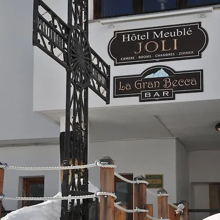 Meuble' Joli Otel 2*