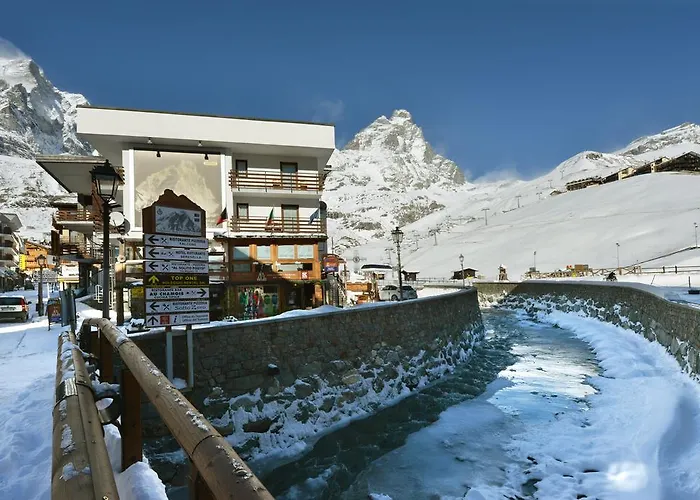 Szálloda Meuble' Joli